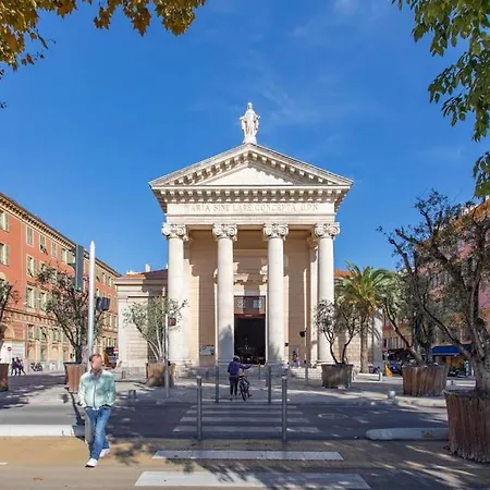 #20 2p Port/parking/ac/central Elegant 5min Promenade Daire