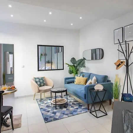 Lascaris Prestige, T2, 2p, Pk, Port Et Promenade Apartmán *